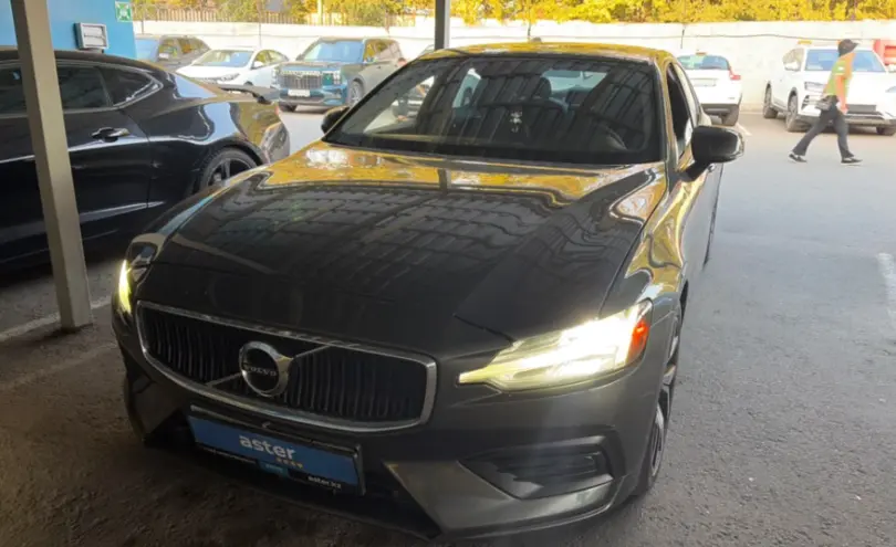 Volvo S60 2019 года за 11 500 000 тг. в Алматы