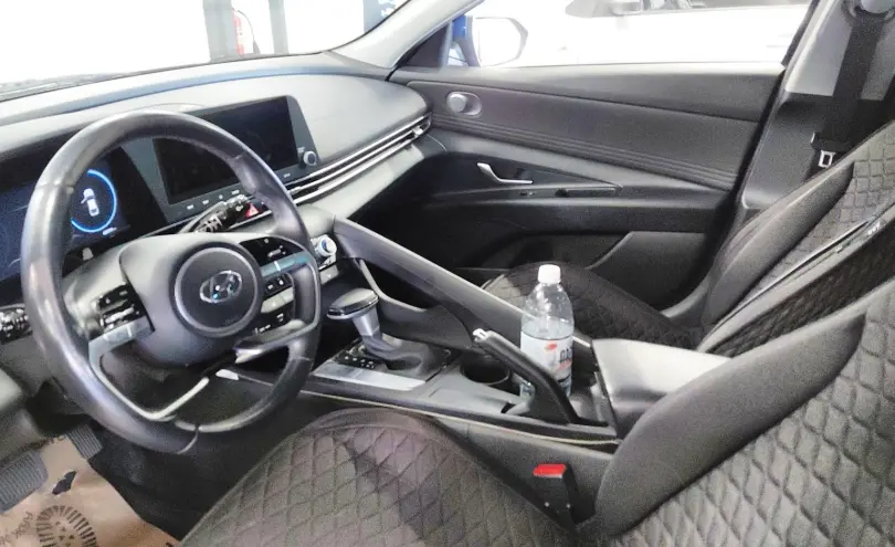 Hyundai Elantra 2023 года за 8 200 000 тг. в Астана фото 5