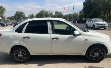 LADA (ВАЗ) Granta 2013 года за 2 500 000 тг. в Актобе фото 4