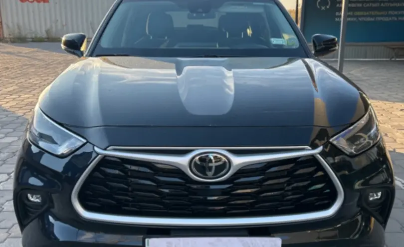 Toyota Highlander 2021 года за 18 500 000 тг. в Караганда фото 2