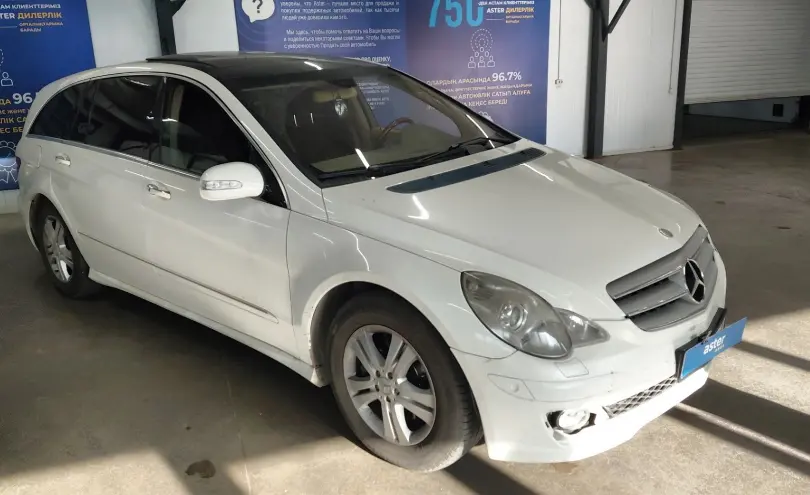 Mercedes-Benz R-Класс 2006 года за 3 500 000 тг. в Астана фото 2