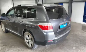 Toyota Highlander 2012 года за 11 500 000 тг. в Астана фото 4