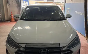Hyundai Elantra 2020 года за 8 500 000 тг. в Астана фото 2