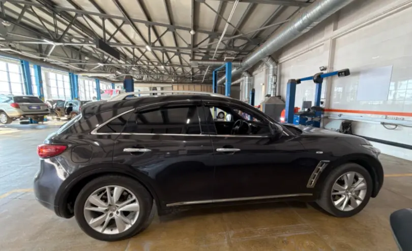 Infiniti FX 2010 года за 13 000 000 тг. в Караганда фото 4