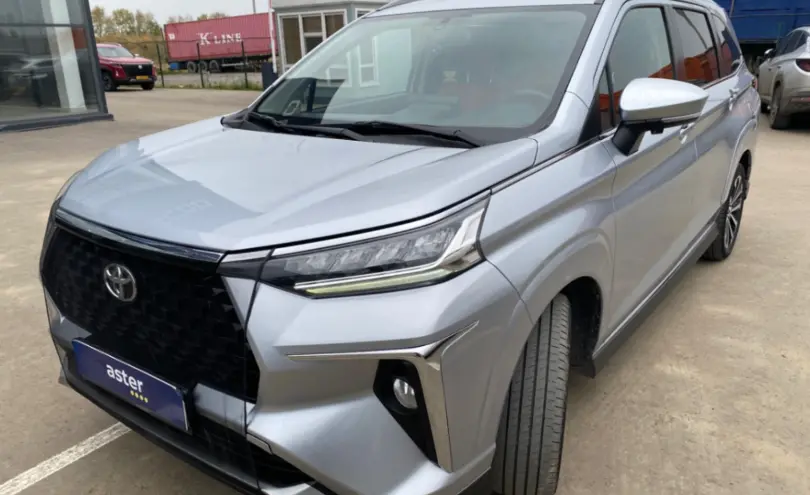 Toyota Veloz 2023 года за 12 000 000 тг. в Петропавловск