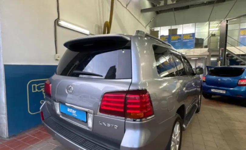 Lexus LX 2009 года за 18 500 000 тг. в Астана
