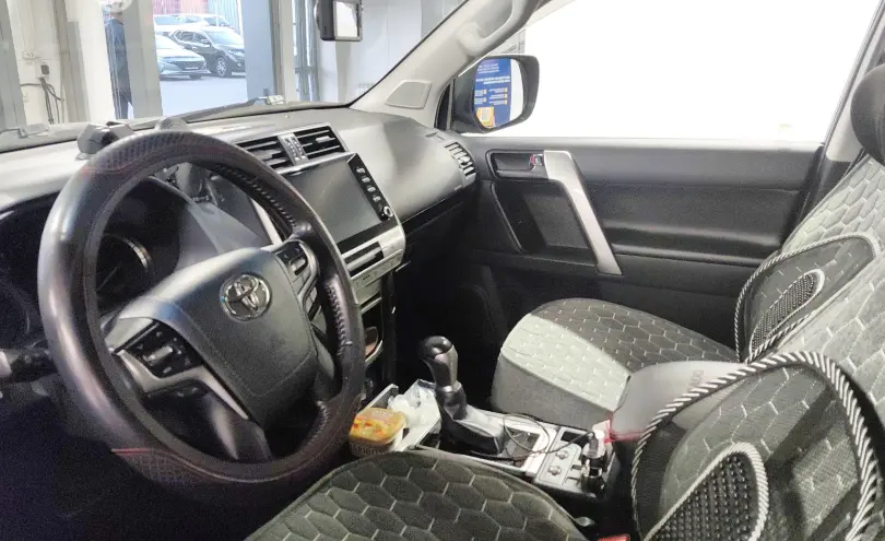 Toyota Land Cruiser Prado 2022 года за 27 000 000 тг. в Астана фото 5