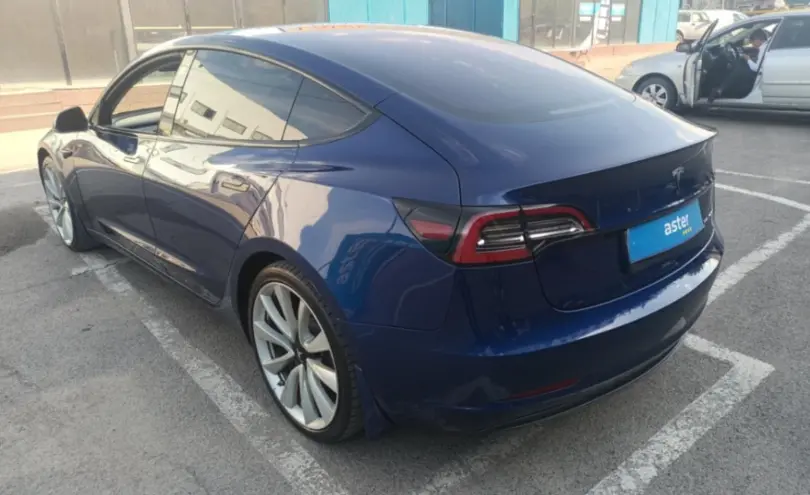 Tesla Model 3 2018 года за 12 000 000 тг. в Алматы фото 4