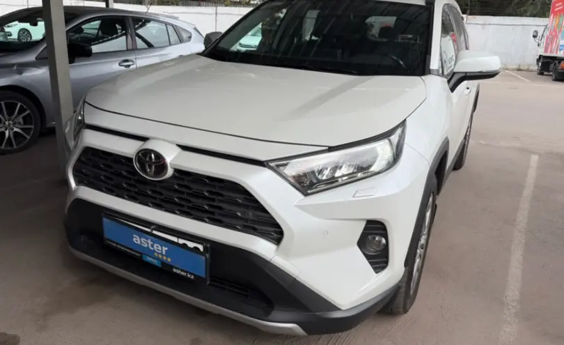 Toyota RAV4 2019 года за 14 500 000 тг. в Алматы