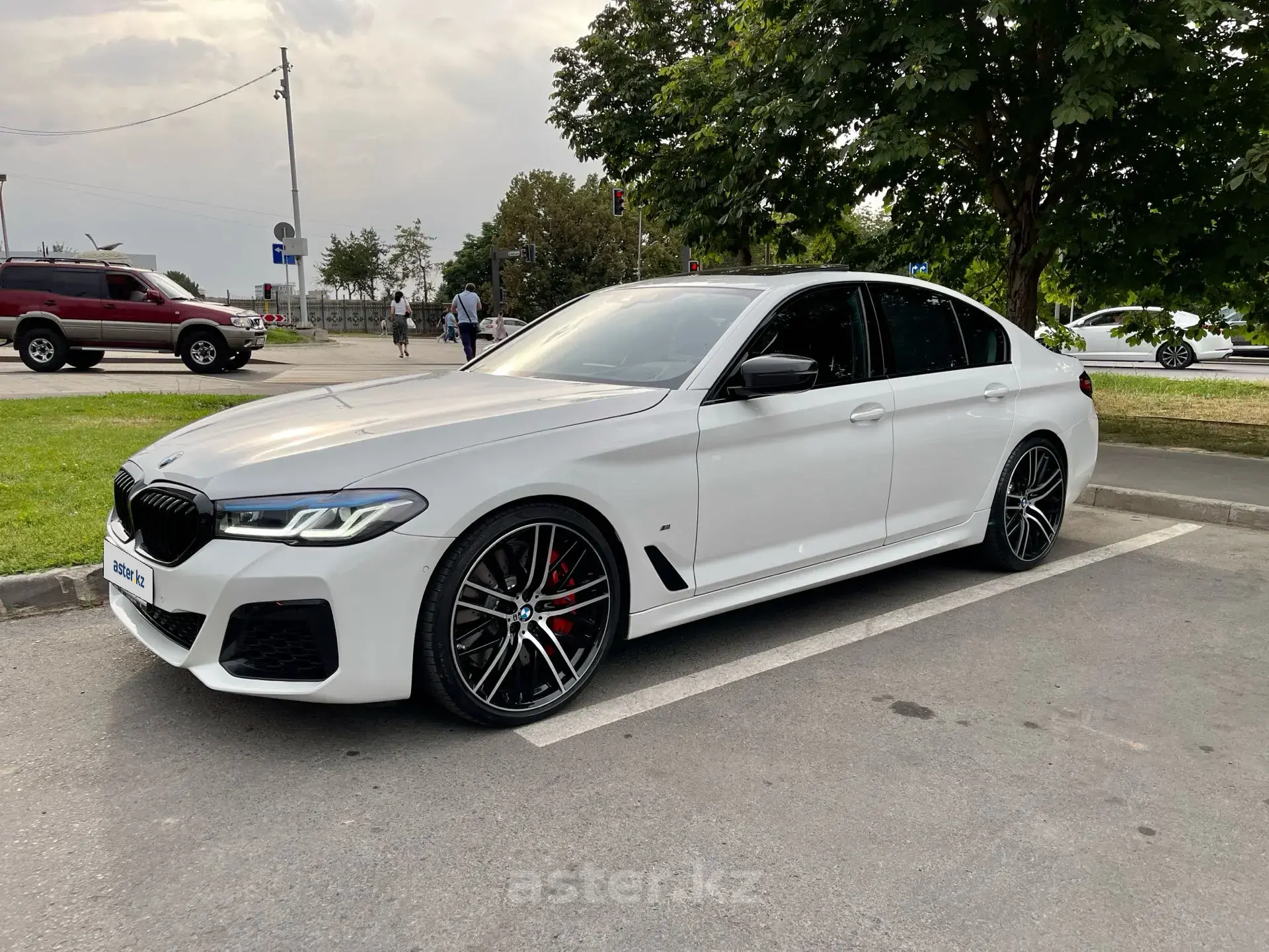 BMW 5 серии 2019