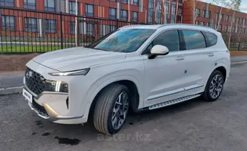 Hyundai Santa Fe 2021 года за 19 000 000 тг. в Астана