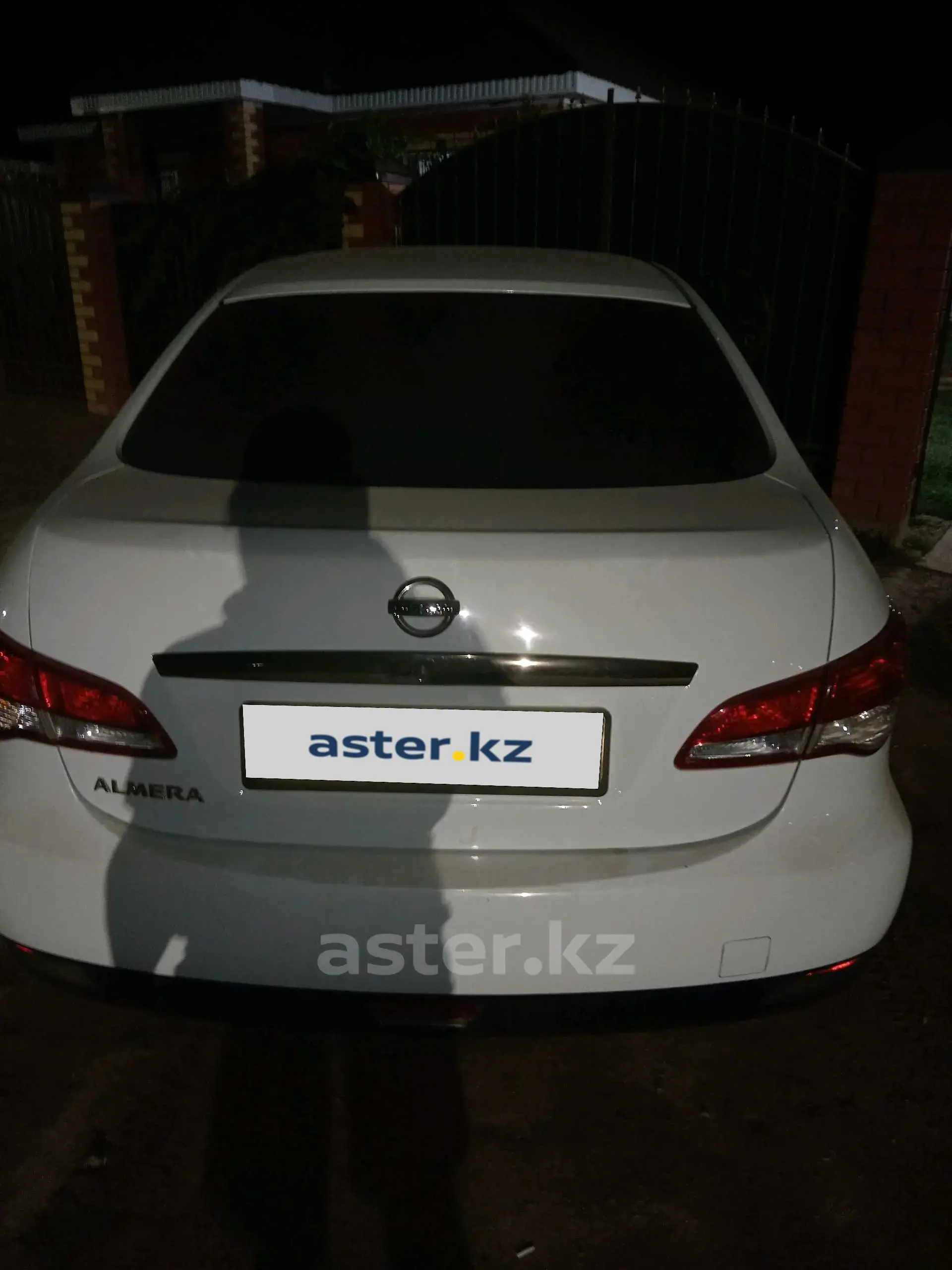 Nissan Almera 2016