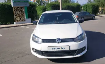 Volkswagen Polo 2013 года за 3 500 000 тг. в Астана фото 2