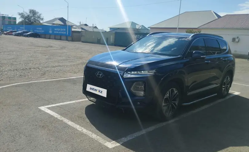 Hyundai Santa Fe 2019 года за 15 500 000 тг. в Кызылорда
