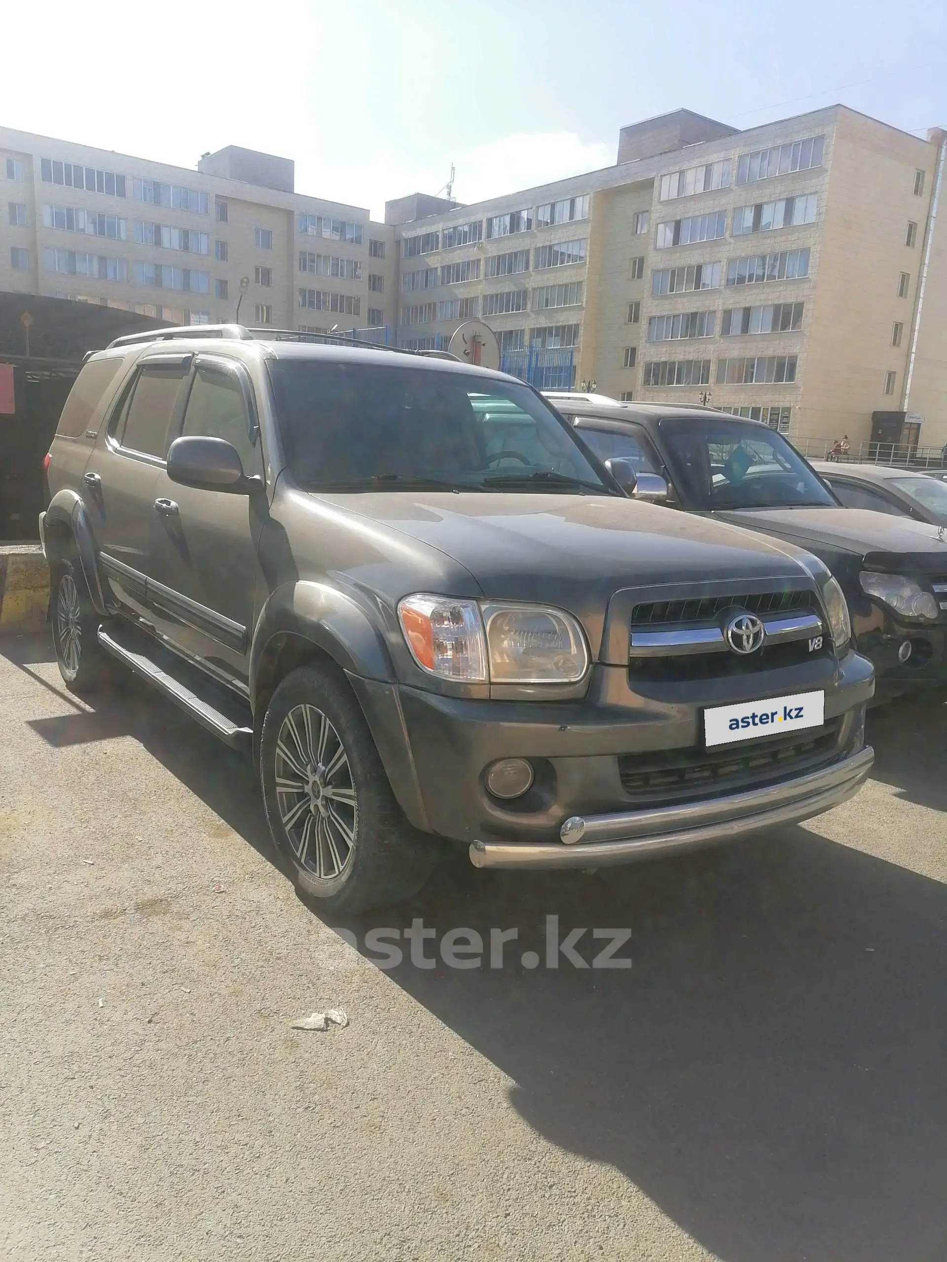 Toyota Sequoia 2004