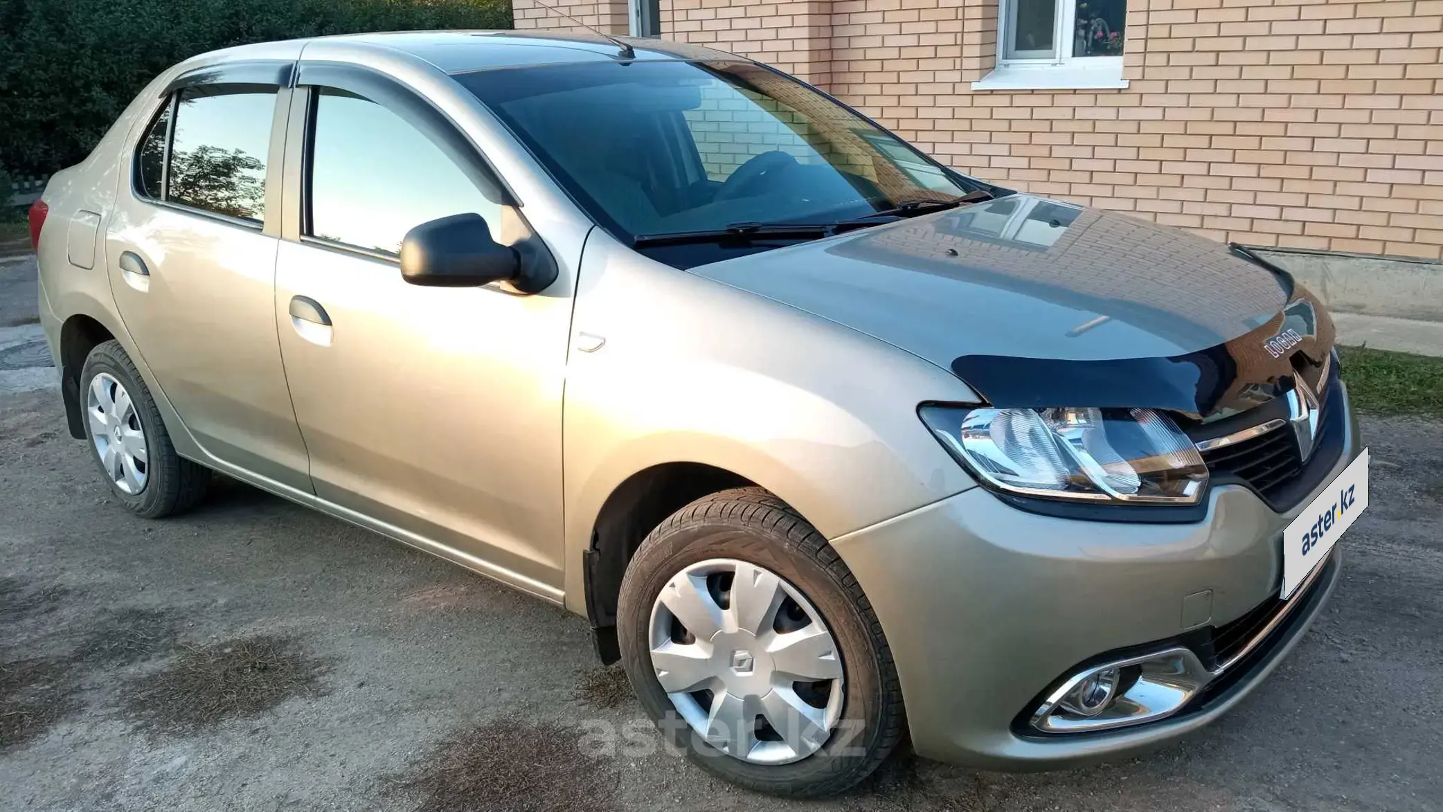 Renault Logan 2015