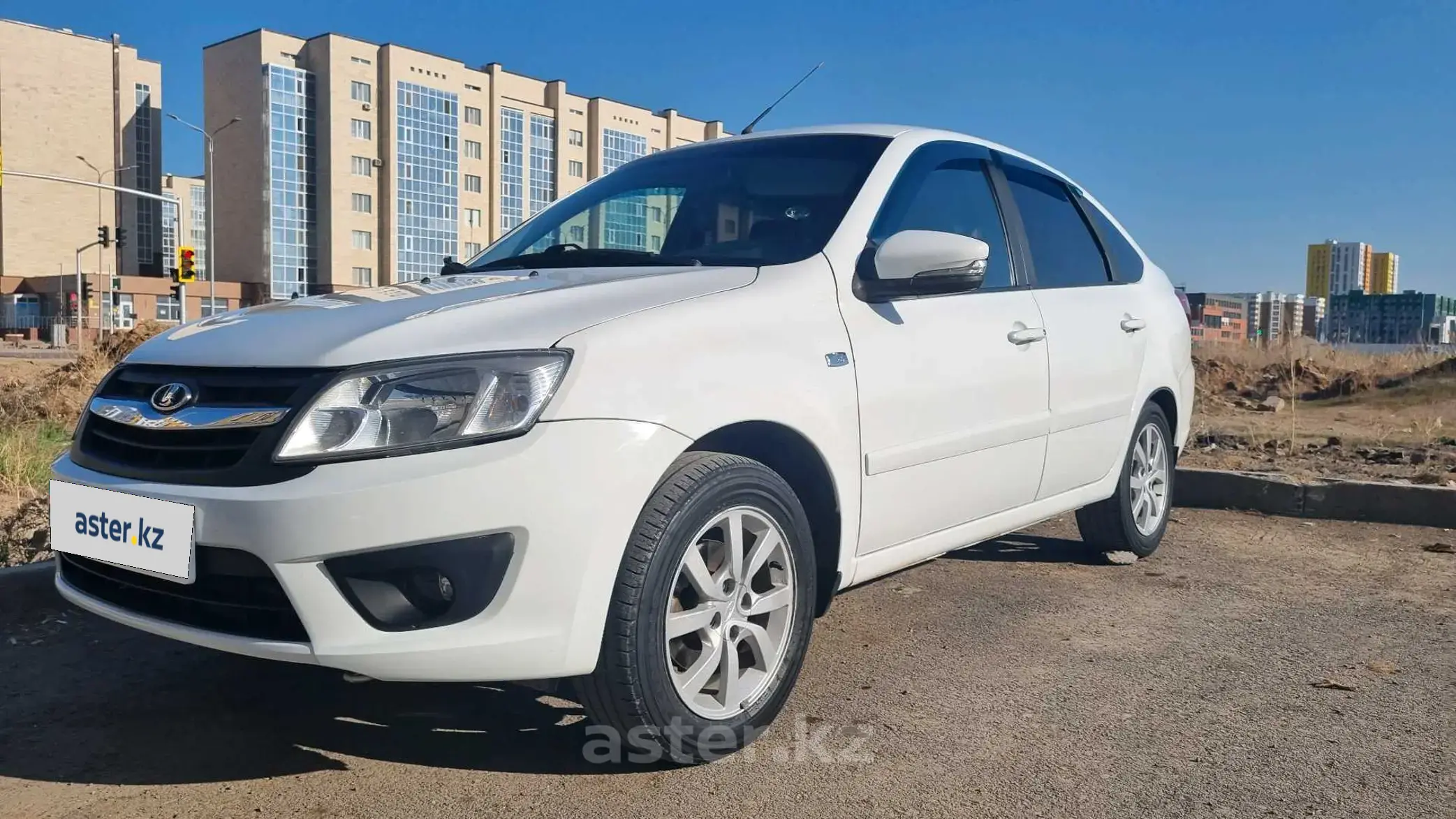 LADA (ВАЗ) Granta 2015