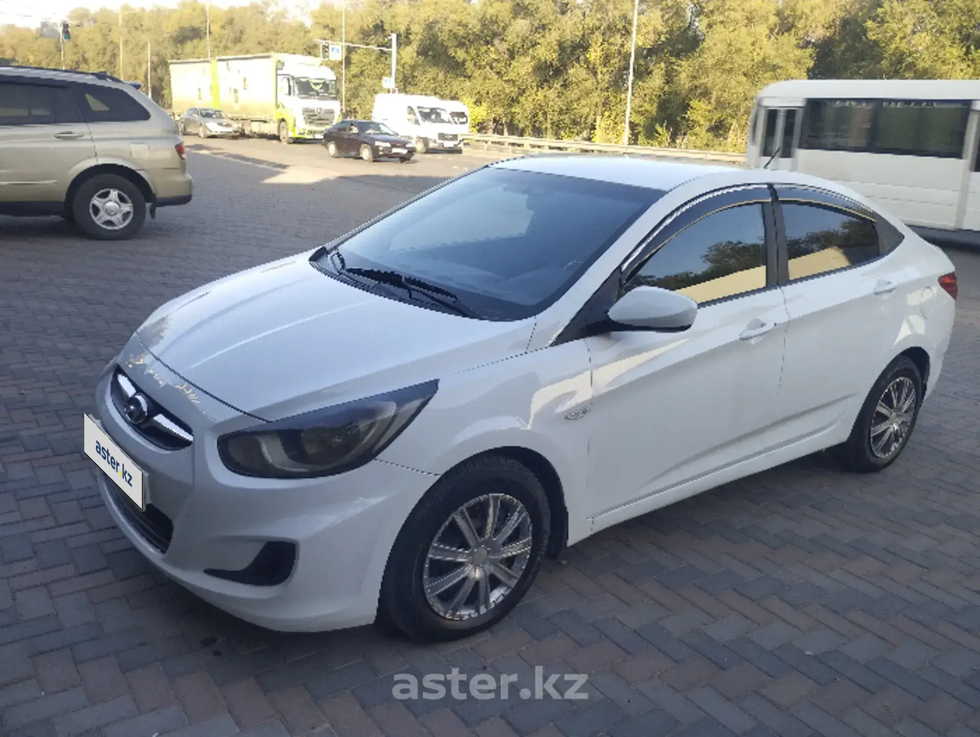 Hyundai Accent 2014