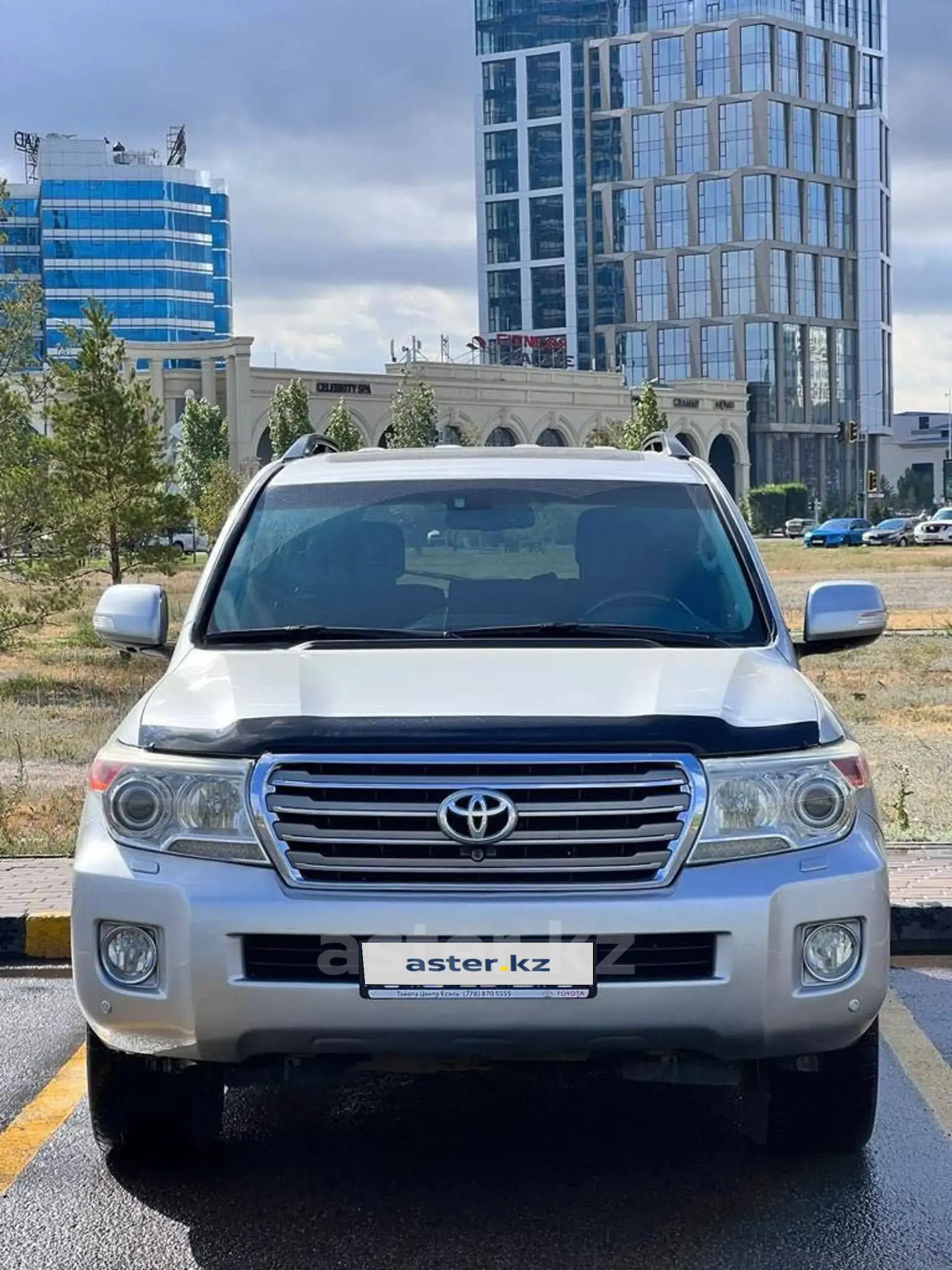 Toyota Land Cruiser 2013