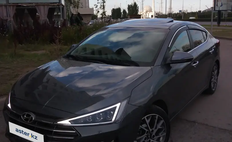 Hyundai Elantra 2020 года за 10 300 000 тг. в Астана
