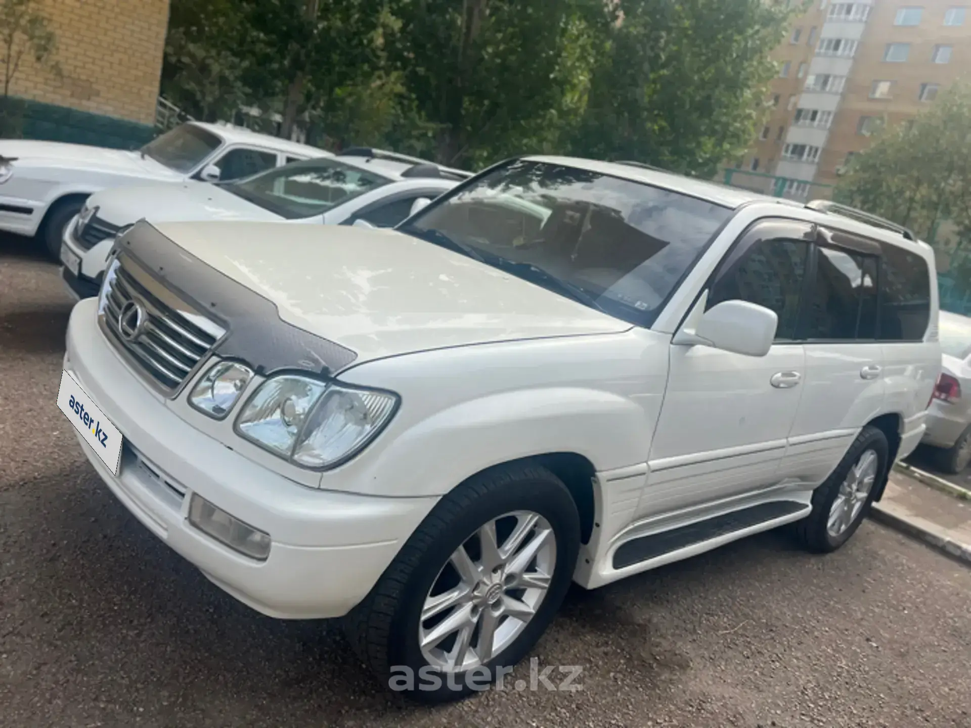 Lexus LX 2004