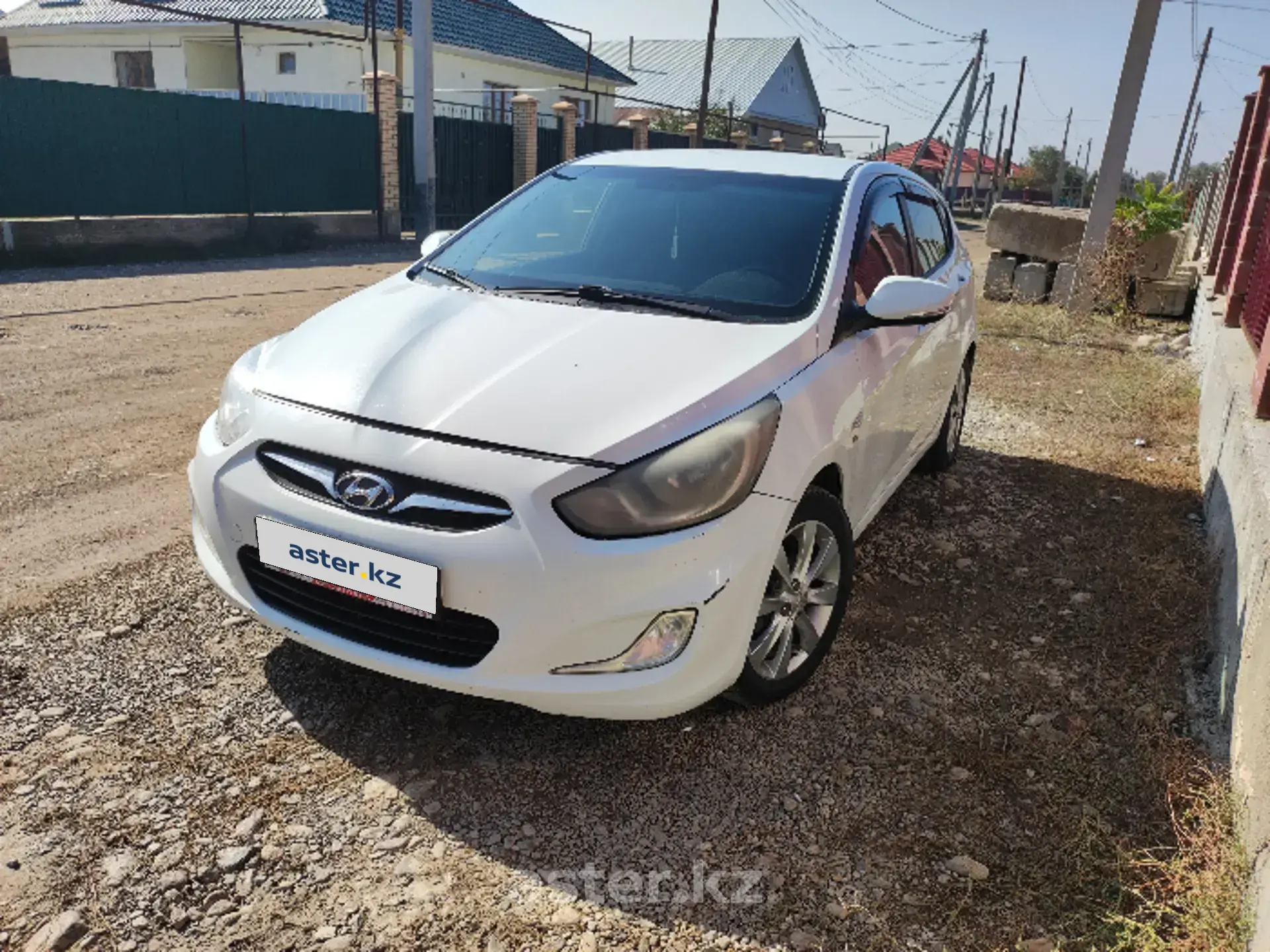 Hyundai Accent 2012