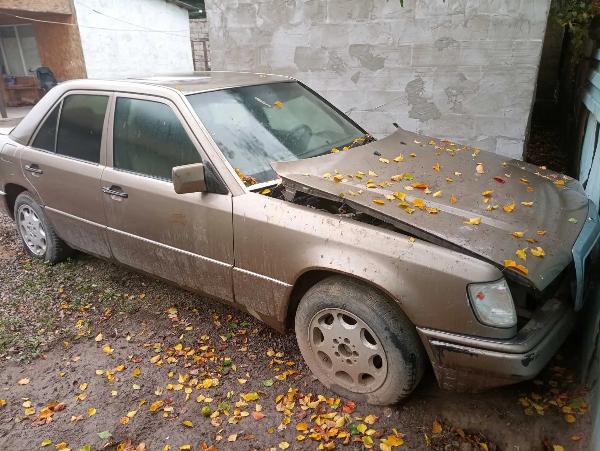 Mercedes-Benz E-Класс 1992