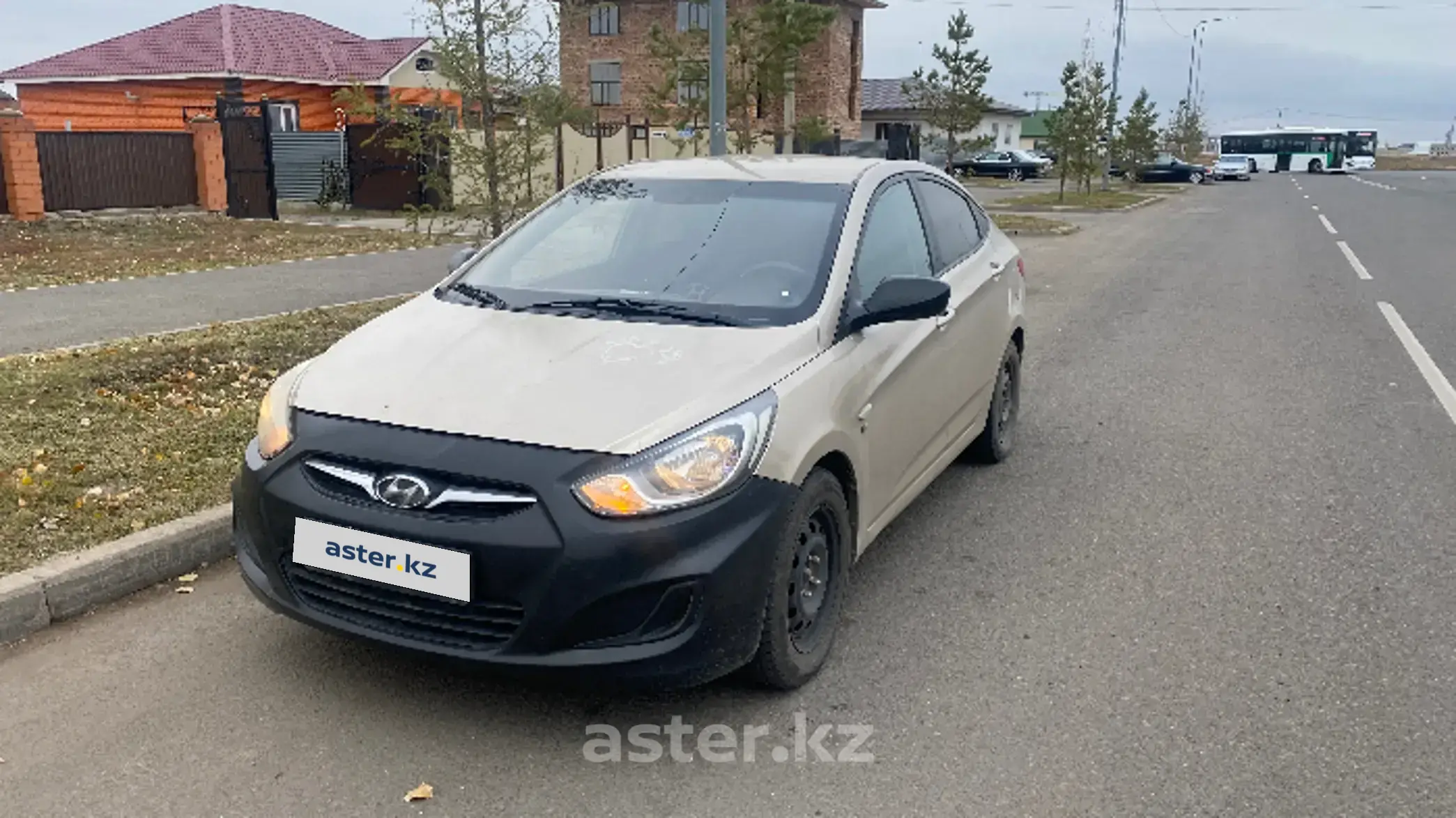 Hyundai Accent 2012