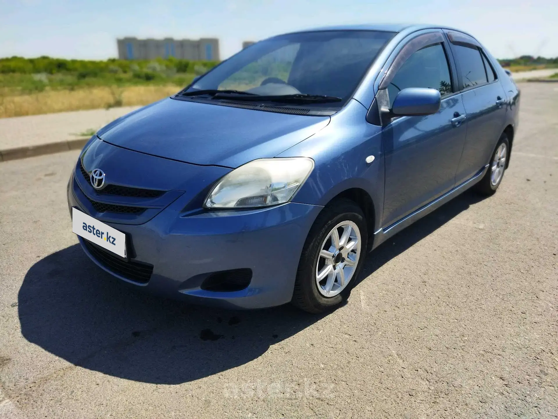 Toyota Belta 2005