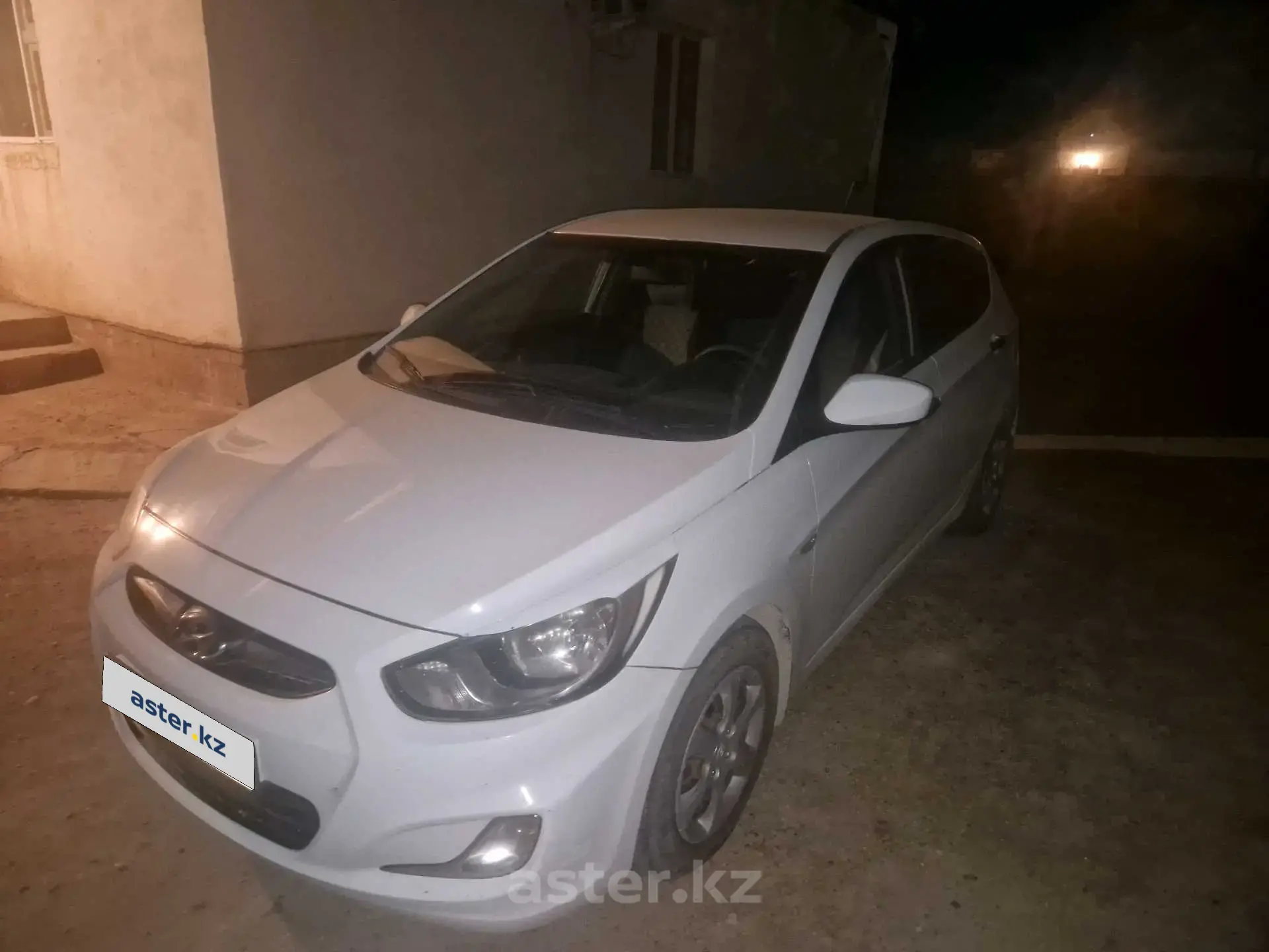 Hyundai Accent 2012