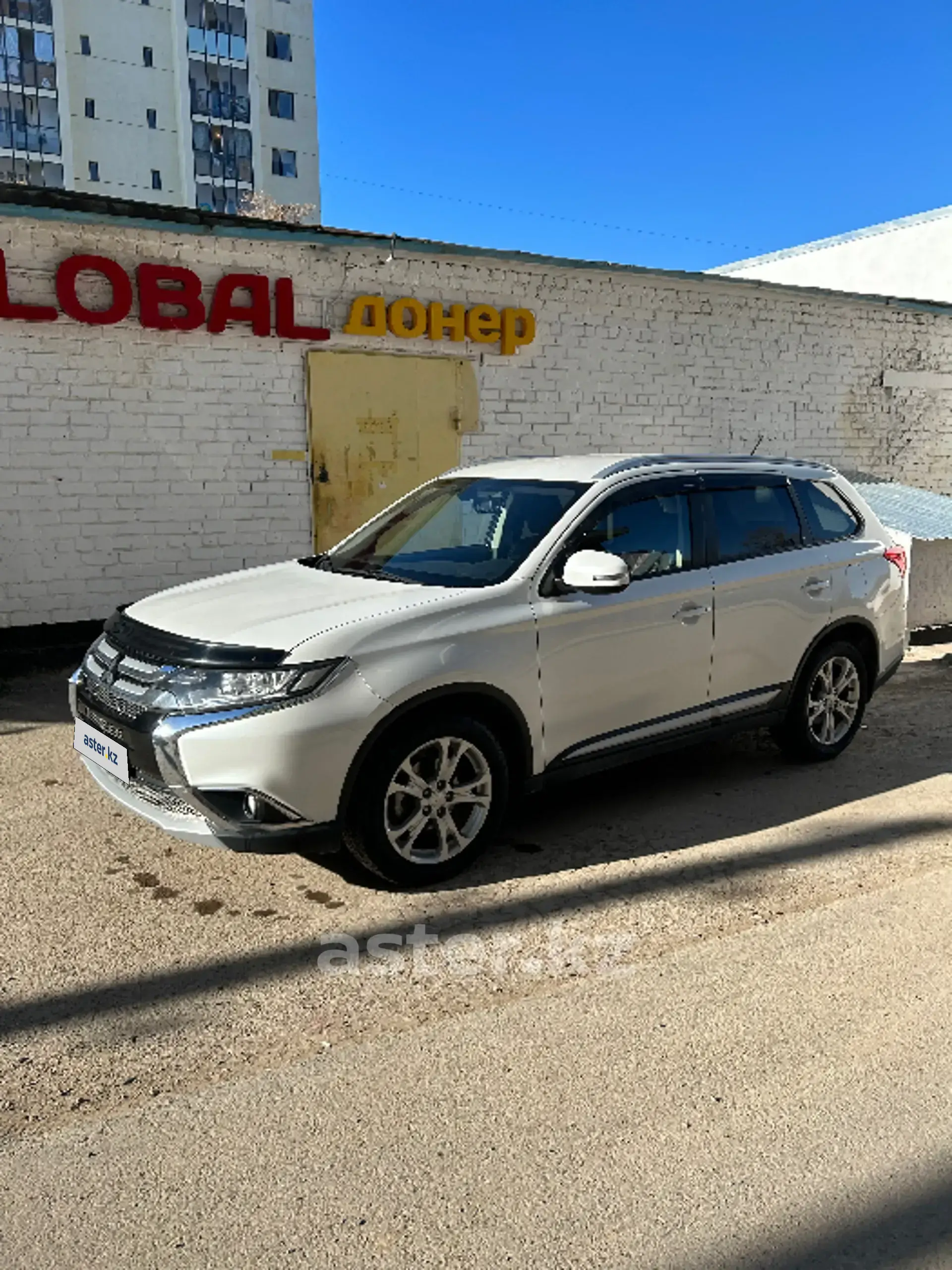 Mitsubishi Outlander 2015