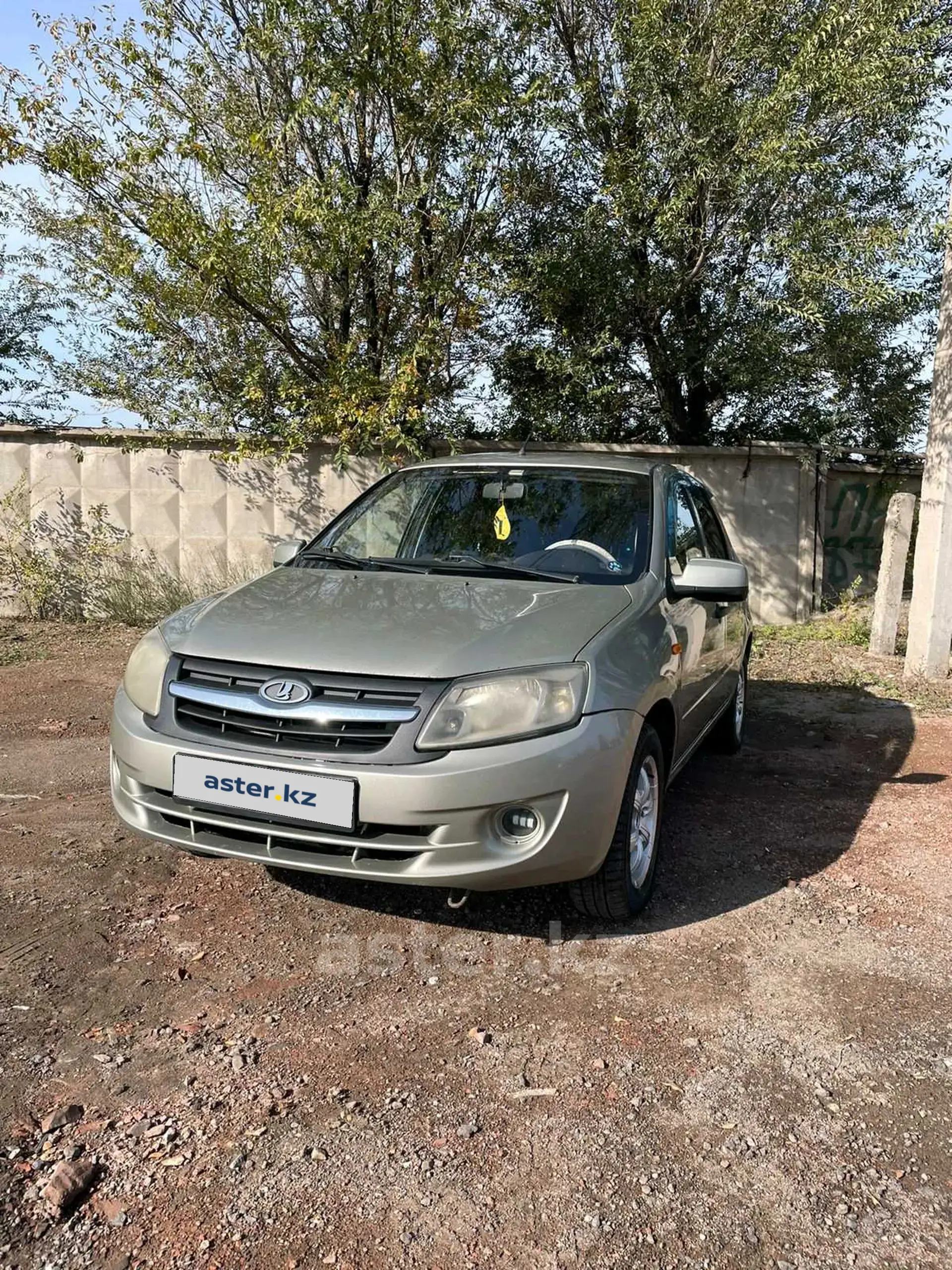 LADA (ВАЗ) Granta 2012