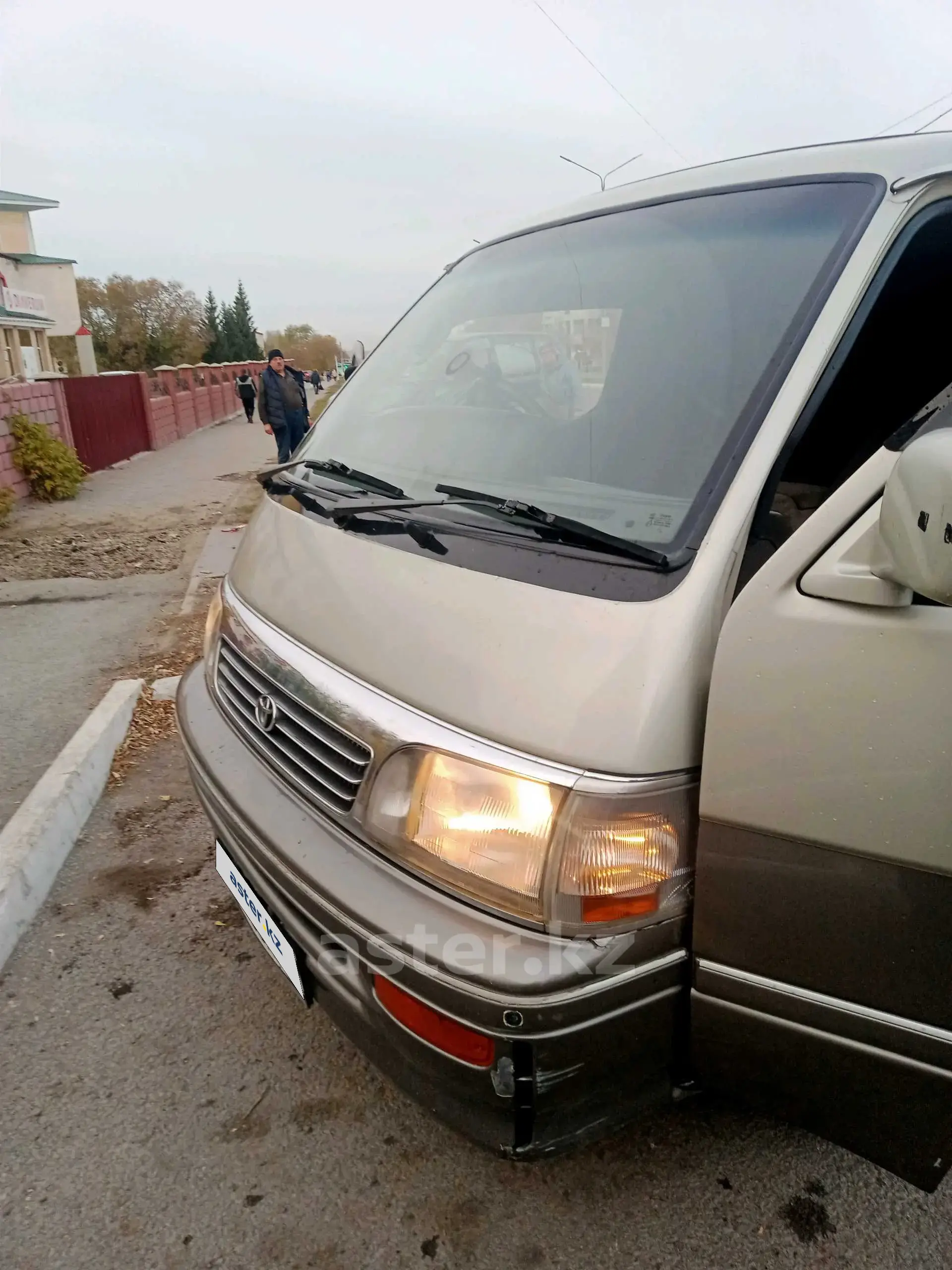 Toyota HiAce 1995