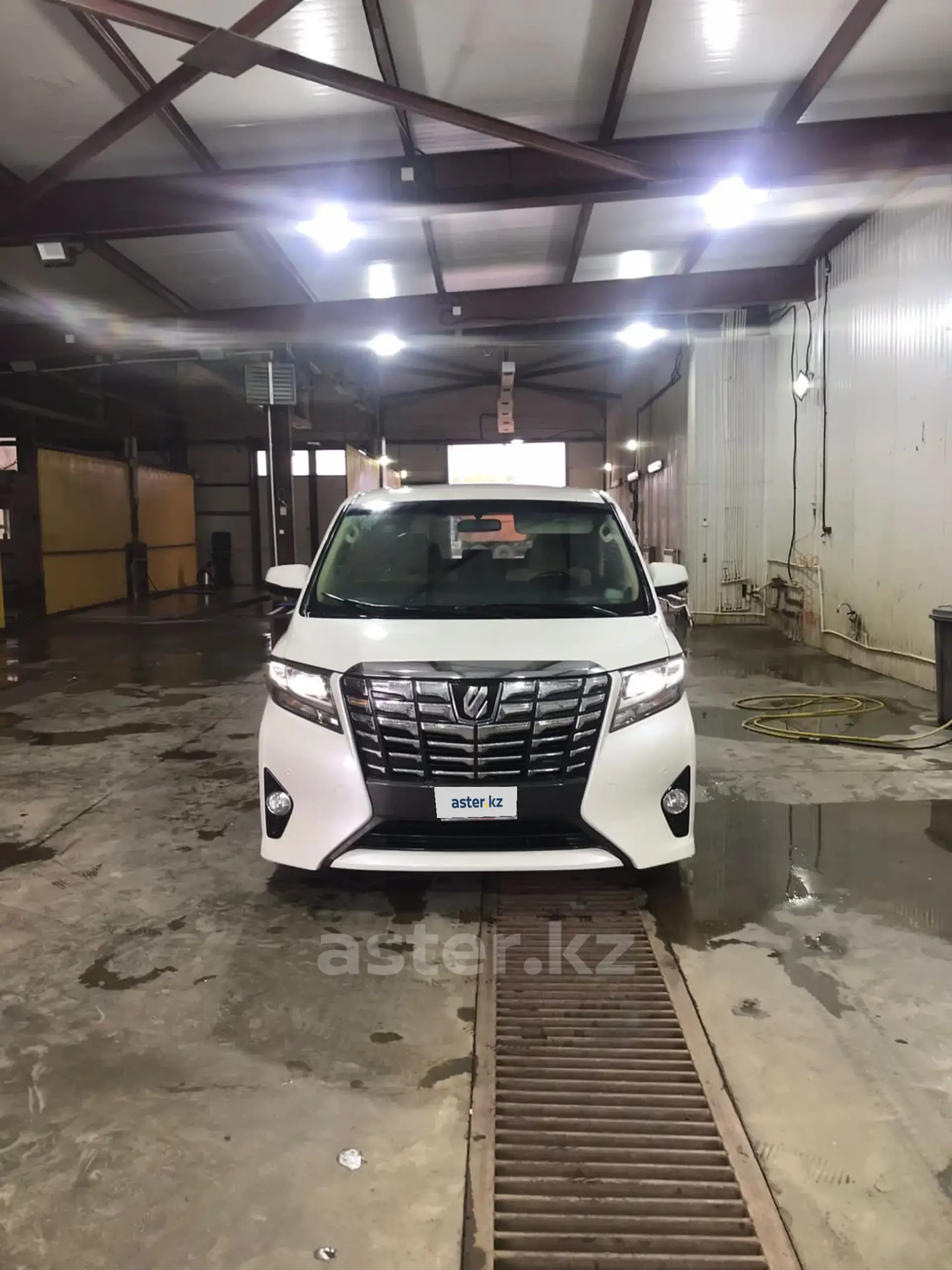 Toyota Alphard 2017