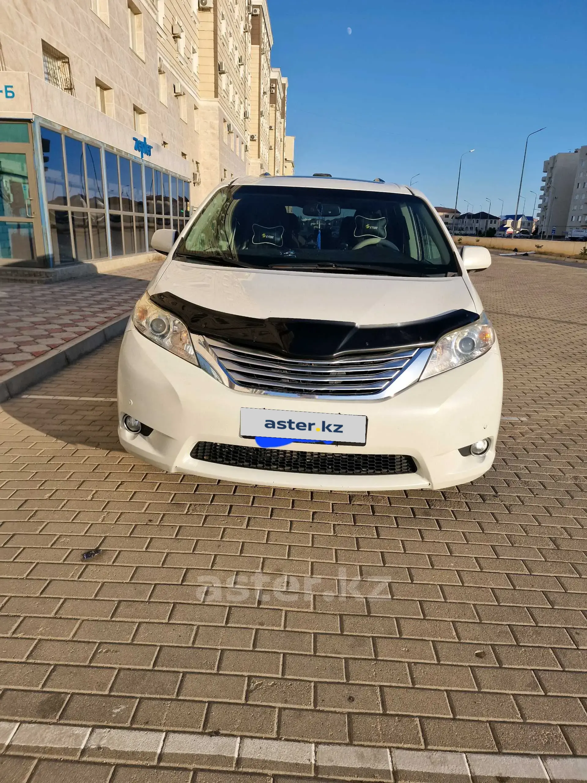 Toyota Sienna 2012