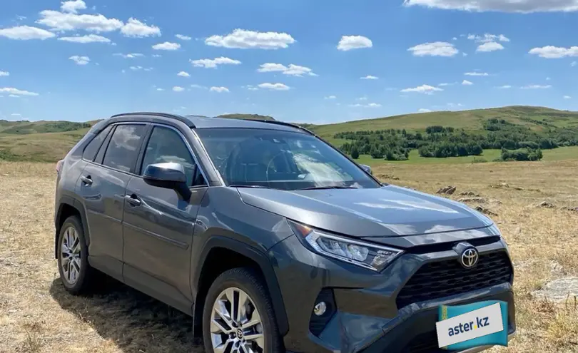 Toyota RAV4 2021 года за 19 000 000 тг. в Усть-Каменогорск