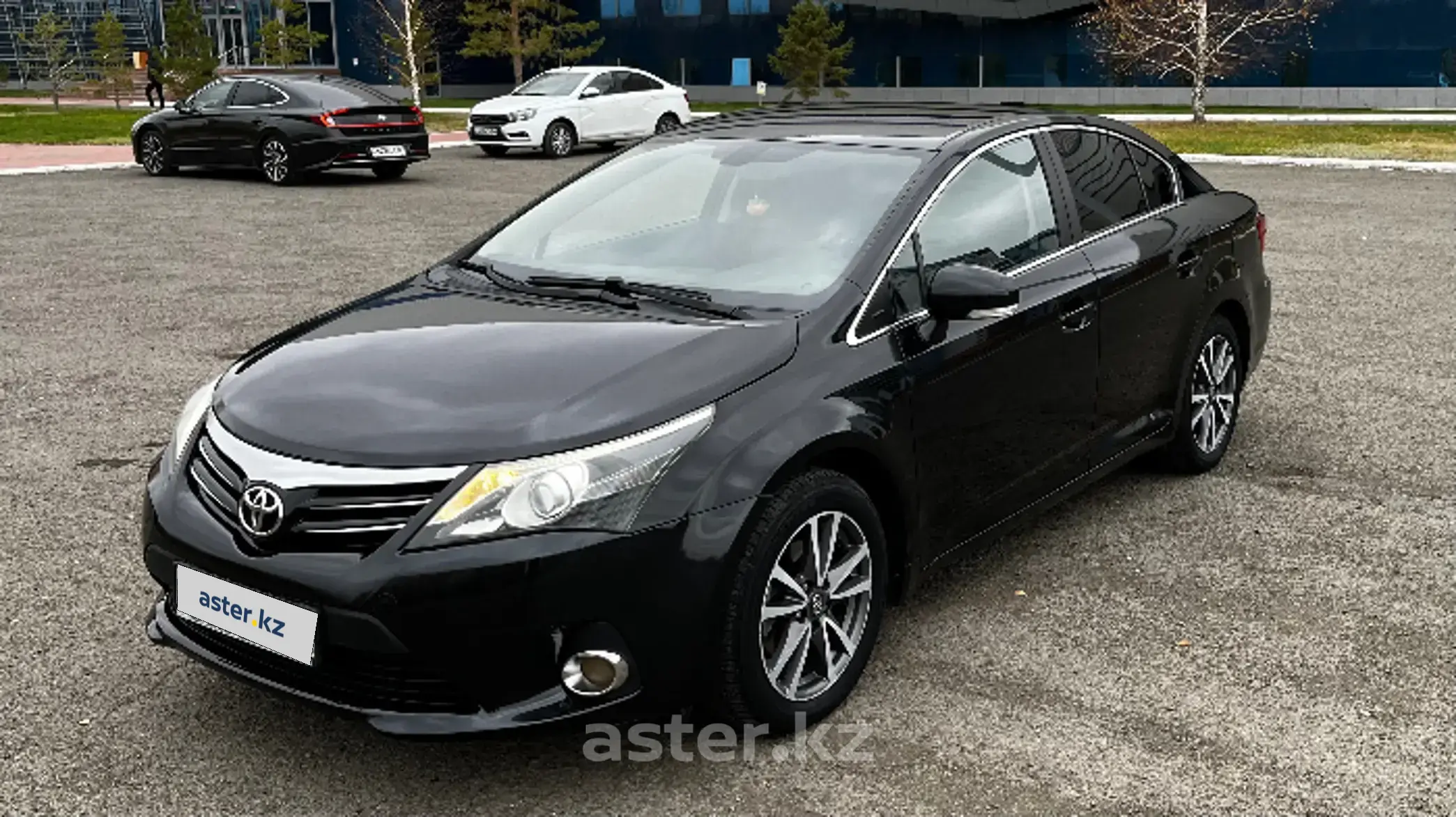 Toyota Avensis 2013