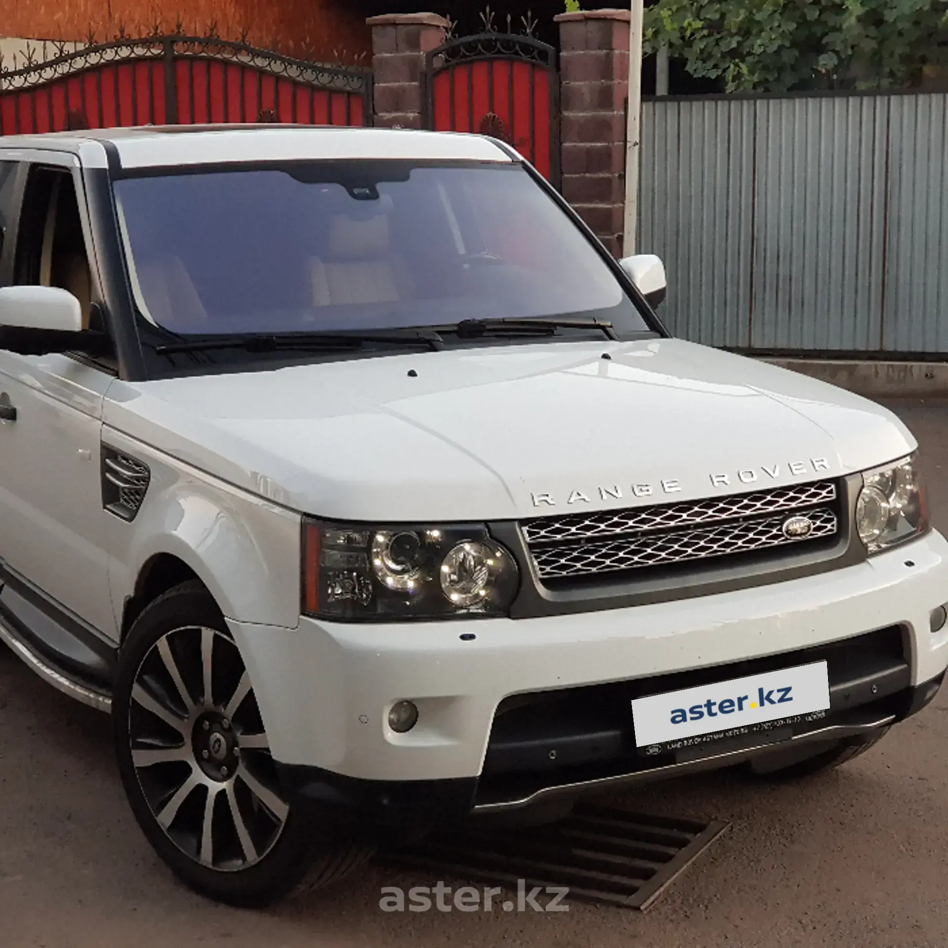 Land Rover Range Rover Sport 2010