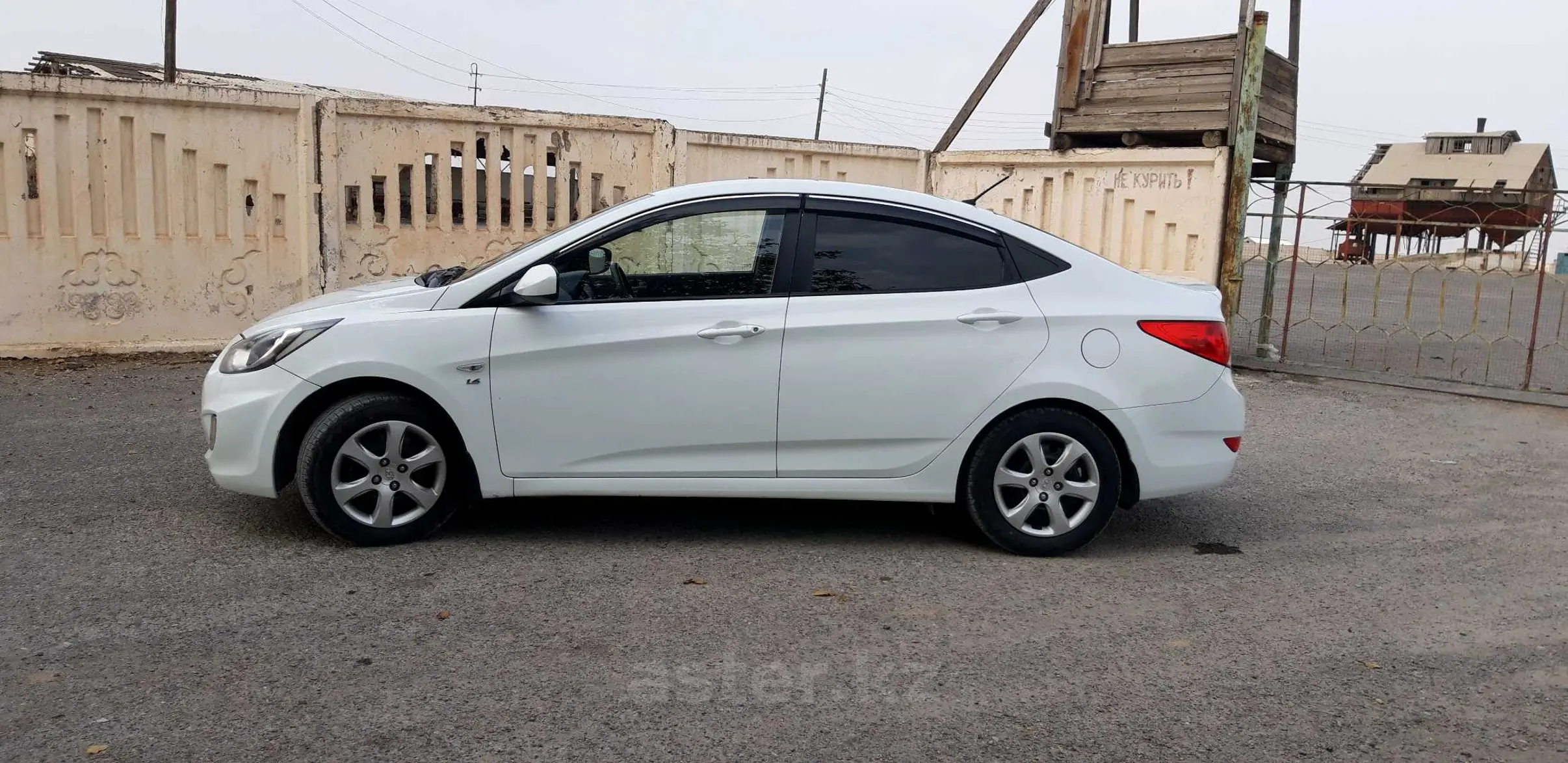 Hyundai Accent 2013