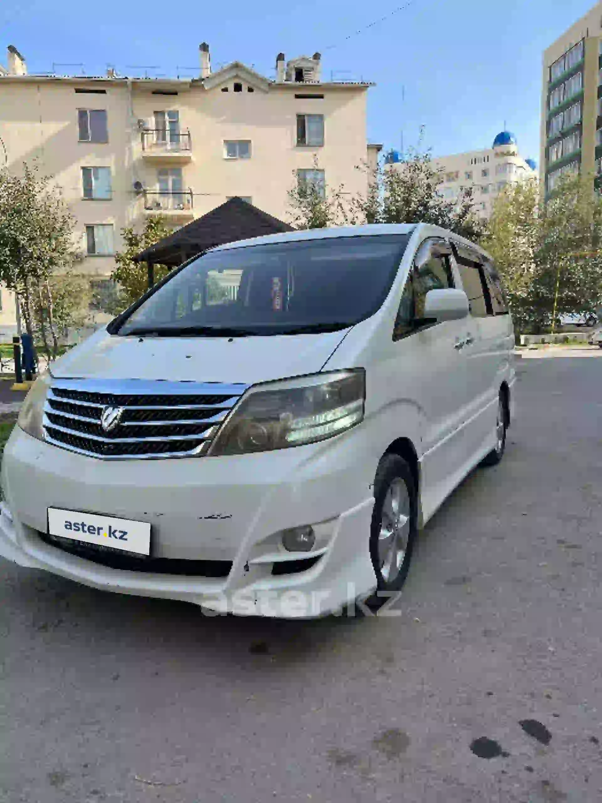 Toyota Alphard 2008