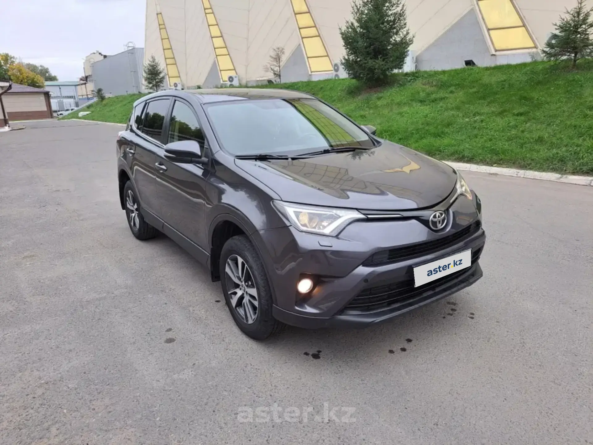 Toyota RAV4 2016