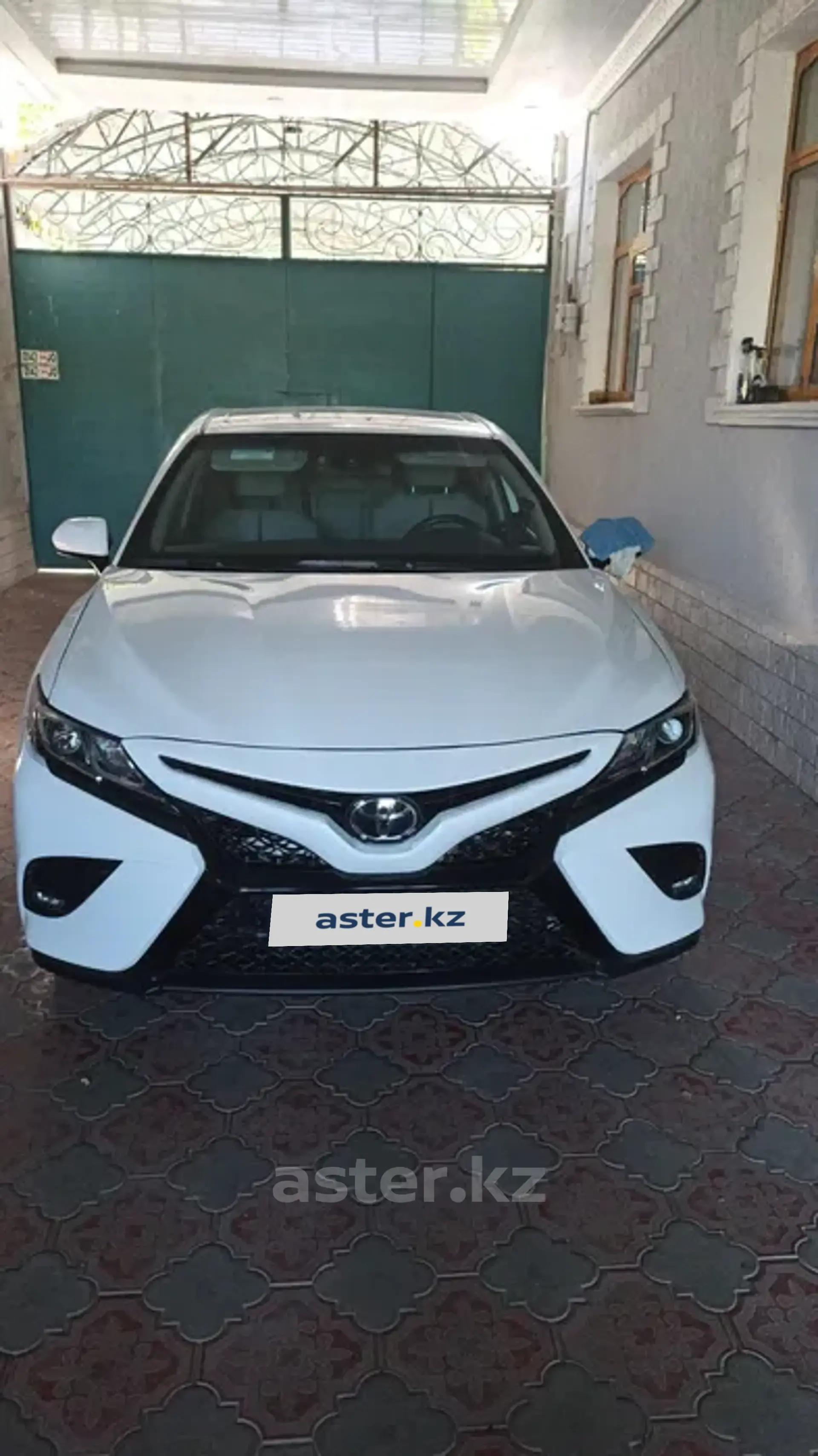 Toyota Camry 2018