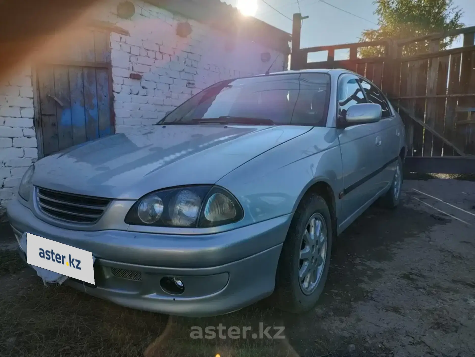 Toyota Avensis 1998