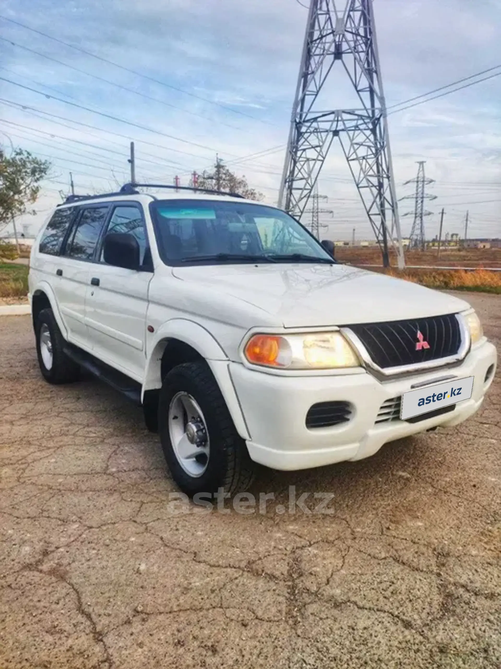 Mitsubishi Montero Sport 2000