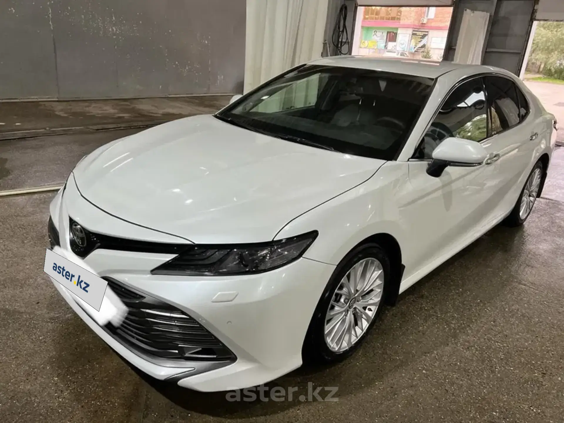 Toyota Camry 2019