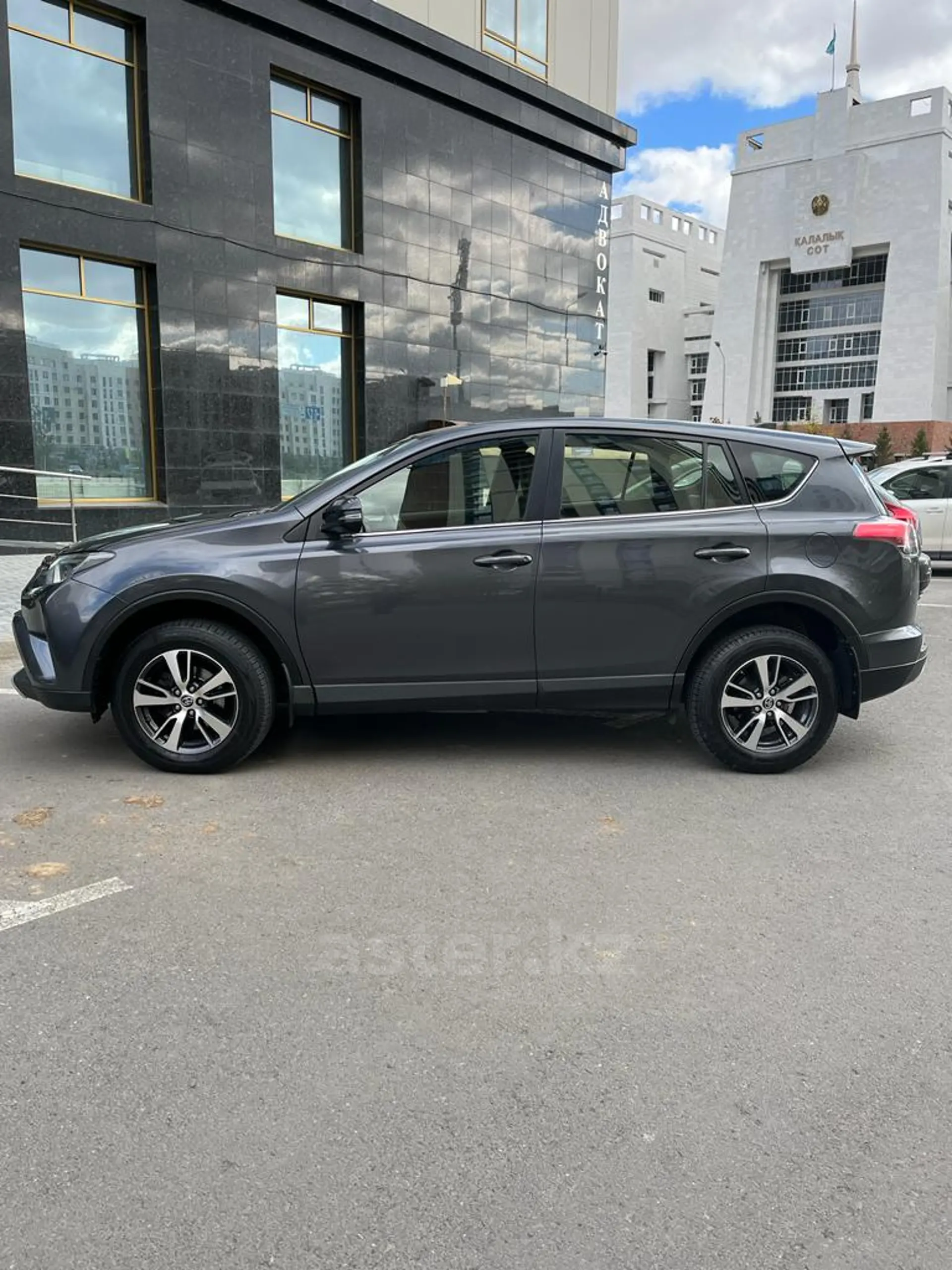 Toyota RAV4 2016