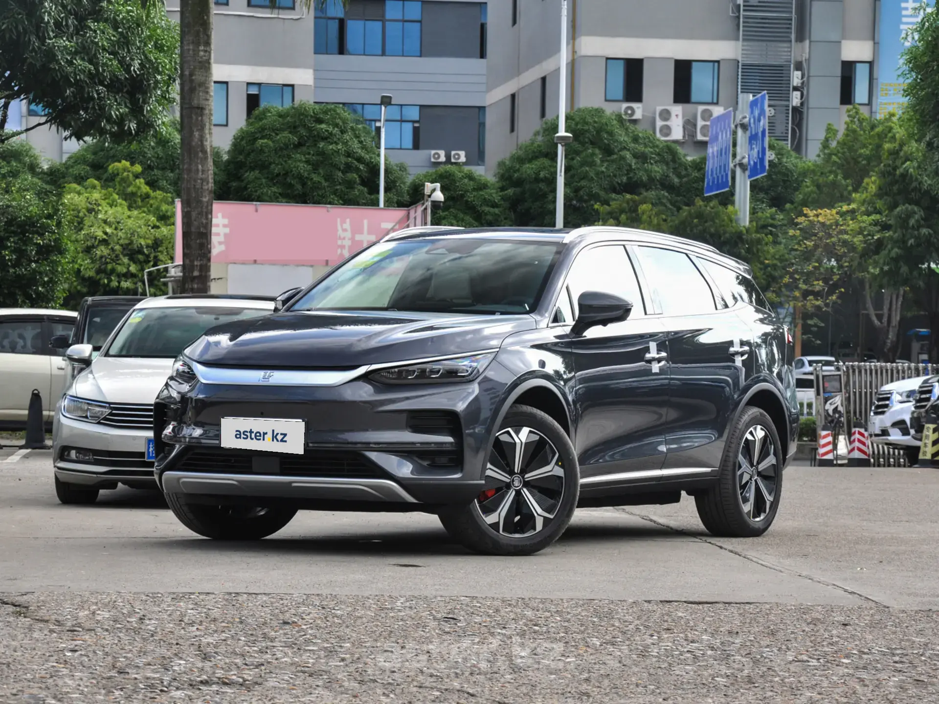 BYD Tang электромобиль