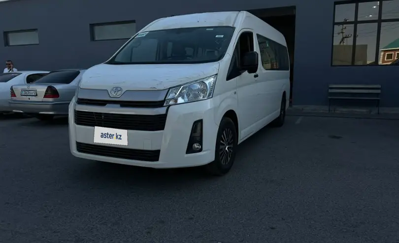 Toyota HiAce 2023 года за 24 000 000 тг. в Актау