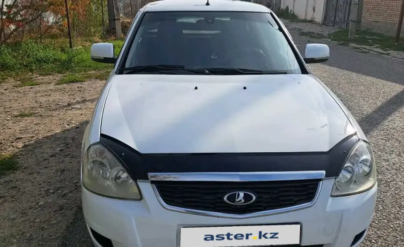 LADA (ВАЗ) Priora 2013 года за 2 000 000 тг. в Тараз