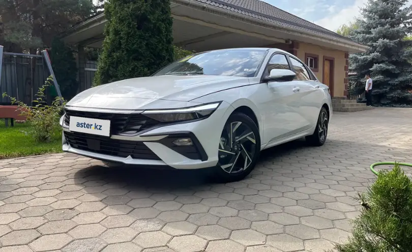 Hyundai Elantra 2023 года за 8 990 000 тг. в Алматы